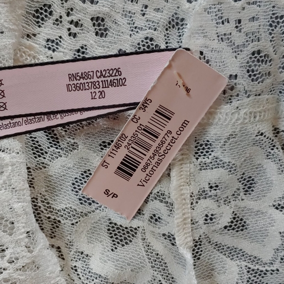 Victoria Secret Panty - Picture 4 of 5